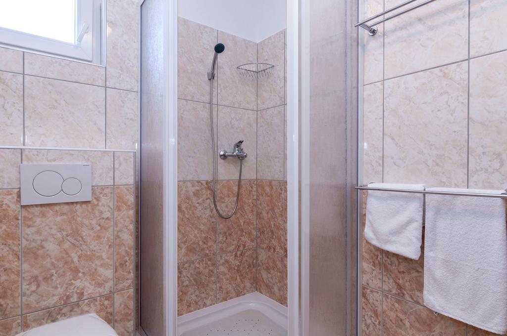 White Residence Accommodation Sukošan Extérieur photo